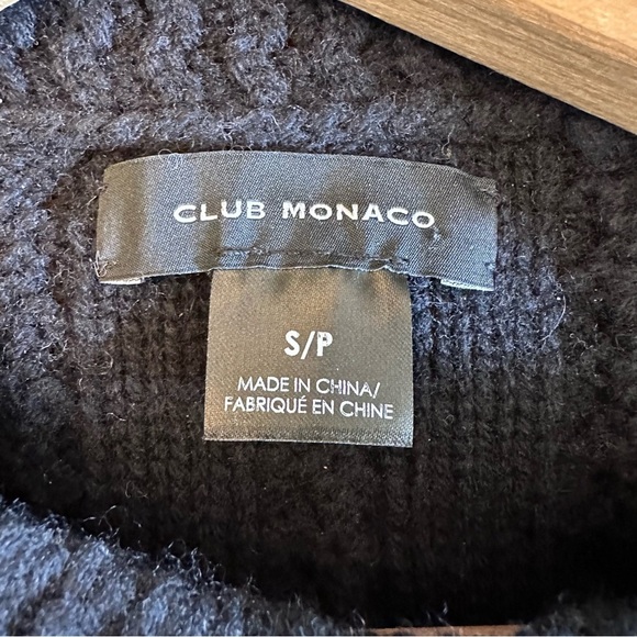 Club Monaco Structured Cable Crew Knit Sweater Black White Wool Size Small - Picture 12 of 13